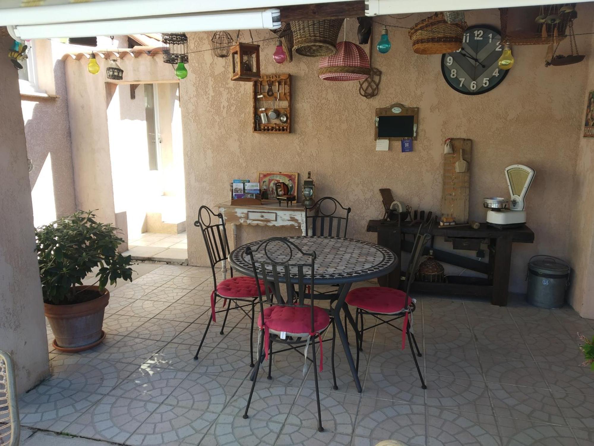Bed and Breakfast L'éolyre La Motte-d'Aigues Exterior foto